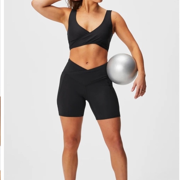 Fabletics Womens Low Impact Crossover Sports Bra Black Stretch Unpadded Sz Small - Picture 10 of 11